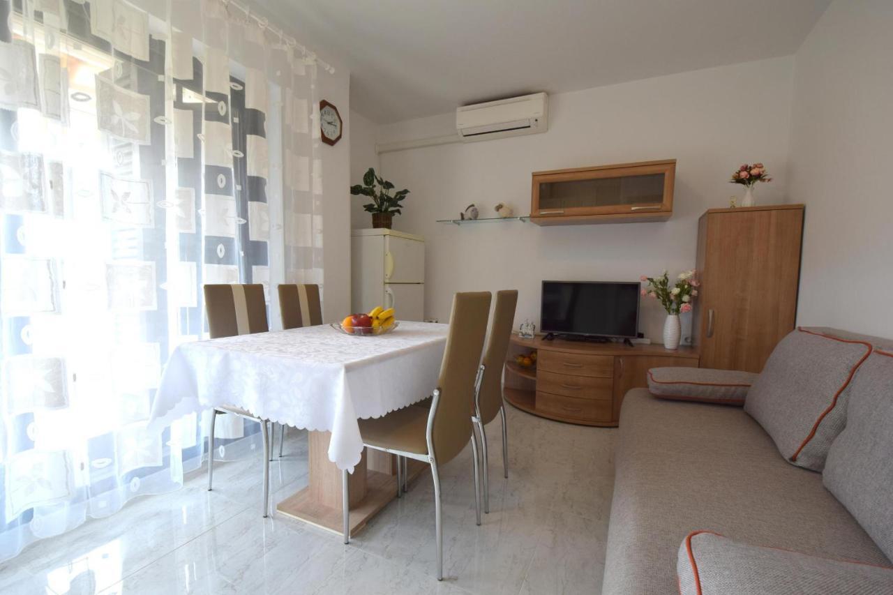 Apartment Biserka マリンスカ エクステリア 写真