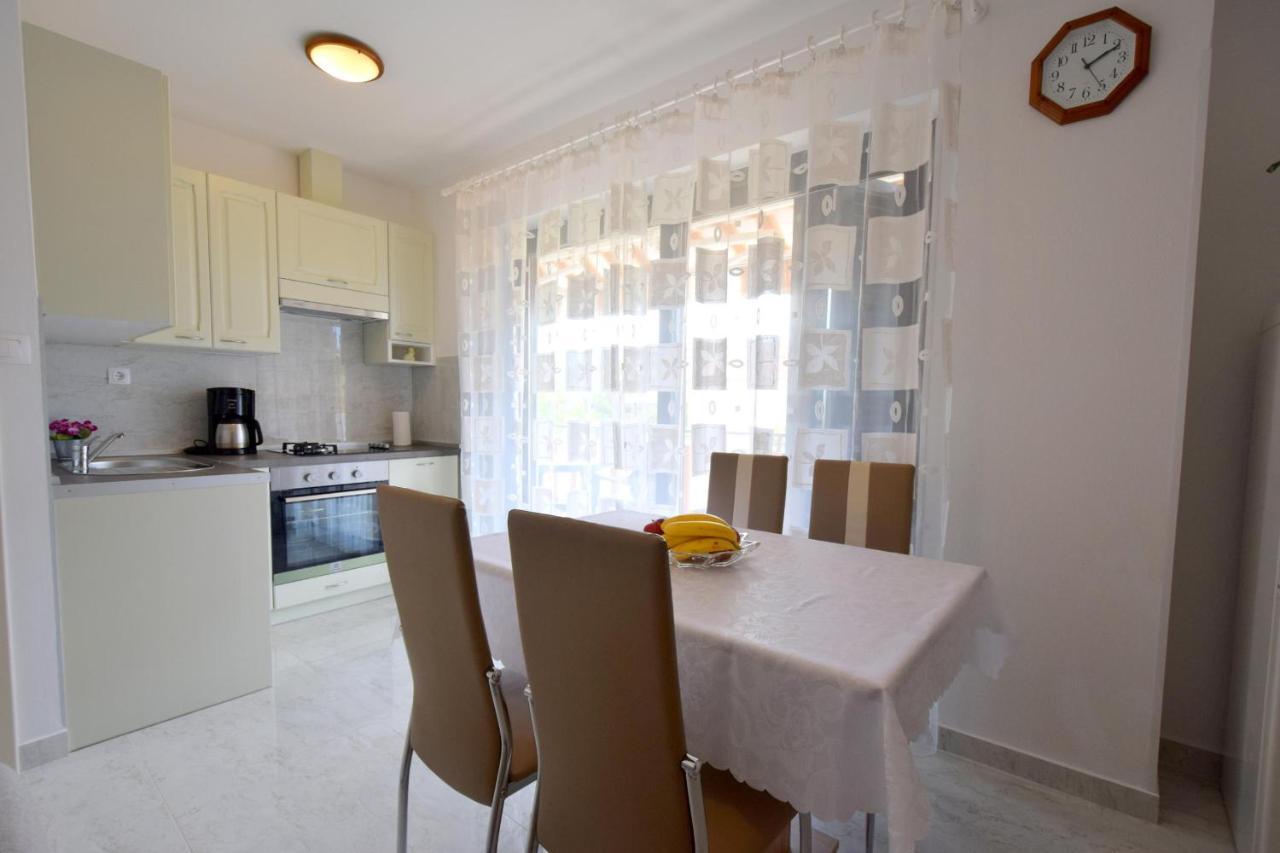 Apartment Biserka マリンスカ エクステリア 写真