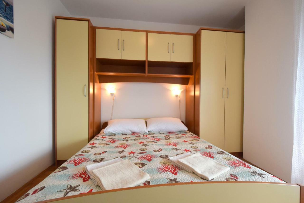 Apartment Biserka マリンスカ エクステリア 写真