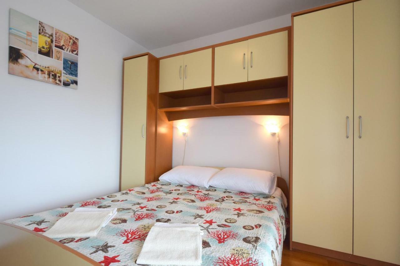Apartment Biserka マリンスカ エクステリア 写真